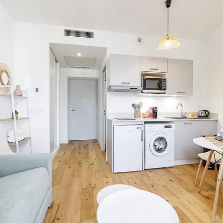 Apartment Charming Center 402 Nice